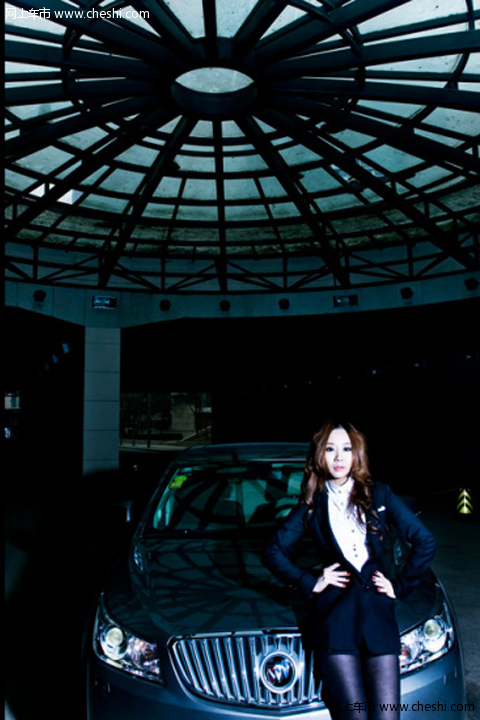 长腿色女秀个性丝袜