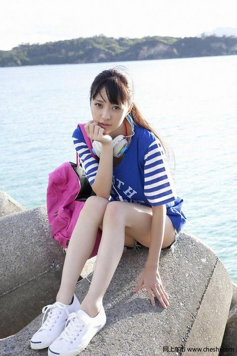 邻家小妹清纯嫩模