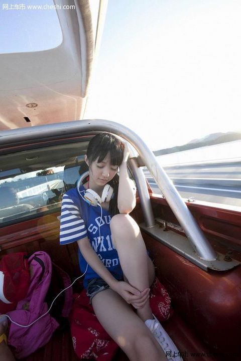 邻家小妹清纯嫩模