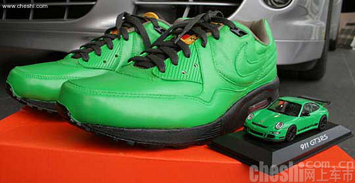 保时捷-NIKE