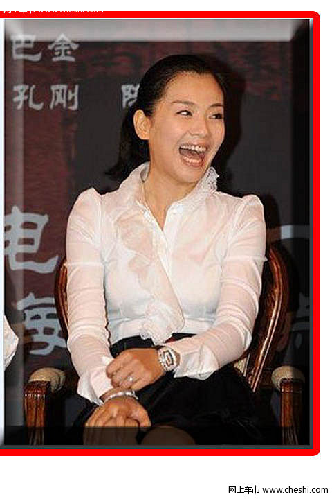 2010年7月2日讯，北京，刘涛和赵文瑄7月2日现身北京，推广二人多年前主演的电视剧《寒夜》，这部改编自巴金同名小说的电视剧将于近期开播，在谈到该剧剧情及辛苦拍摄的过程时，刘涛潸然泪下。