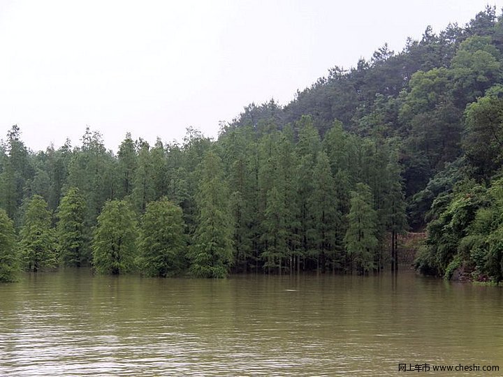 青山湖