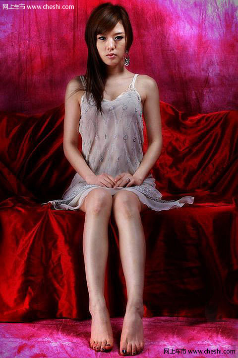 卡哇伊韩国性感车模 现实生活照大曝光