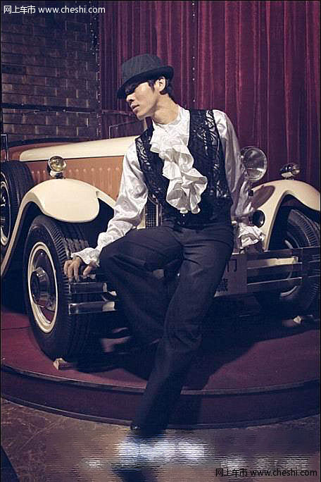 张俪是中戏最美校花之一，出道不久就在电影《未来警察》中与刘德华、贺军翔大演对手戏。张俪喜欢用女人形容汽车，她说无论是热情奔放的，还是高贵奢华的，她们各有千秋，能够把“女人”魅力做到极致的都是她中意的车款。