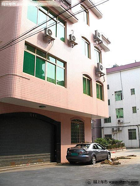 惨不忍睹 和小三玩车震被老婆逮住的后果