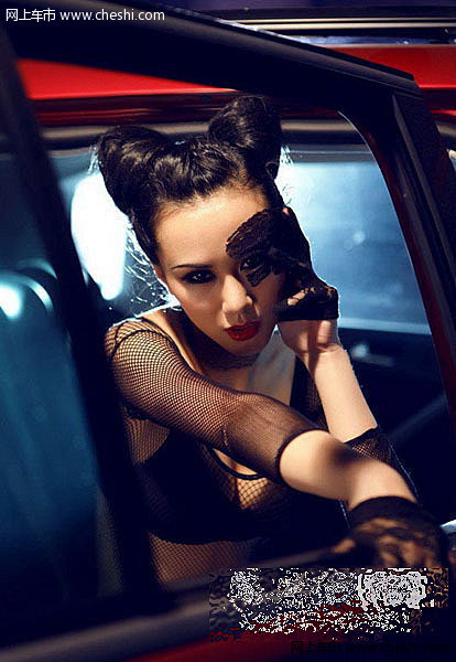 网袜猫女车内诱惑