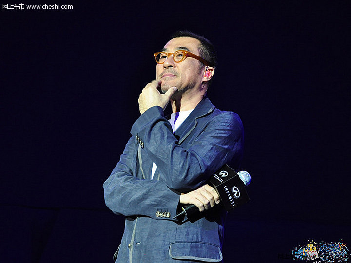 吴宇森协巨星新车