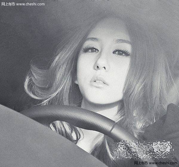 橙色美女黑白寂寞 销魂的姿势也无法剔除