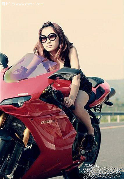 保时捷尖峰飞车战