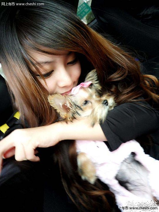 不看汽车只看模特 腾讯当家汽车宝贝写真