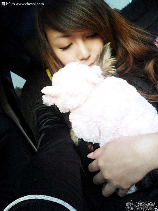 不看汽车只看模特 腾讯当家汽车宝贝写真