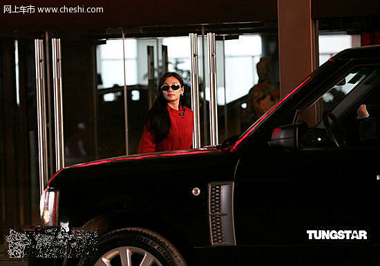 张雨绮-贵气打扮出行 换豪车-揽胜显霸气