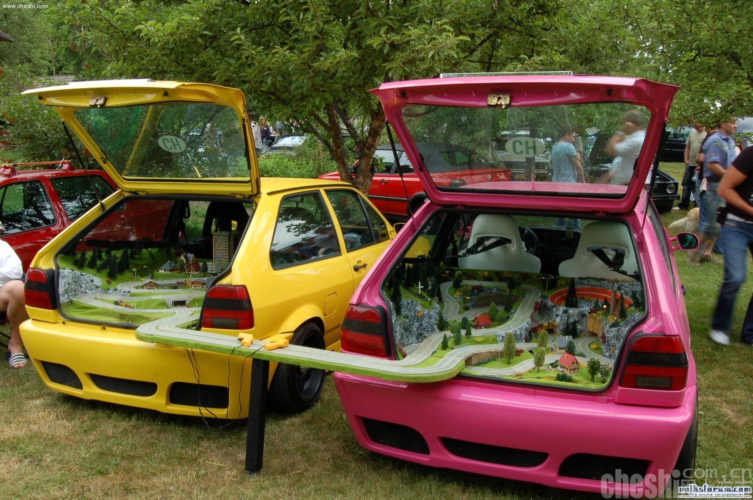 赛道随身携带-火车家中建