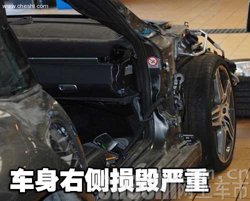 保时捷911 Turbo车祸