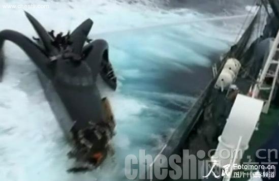 日本捕鲸船撞沉美国反捕鲸团体小船