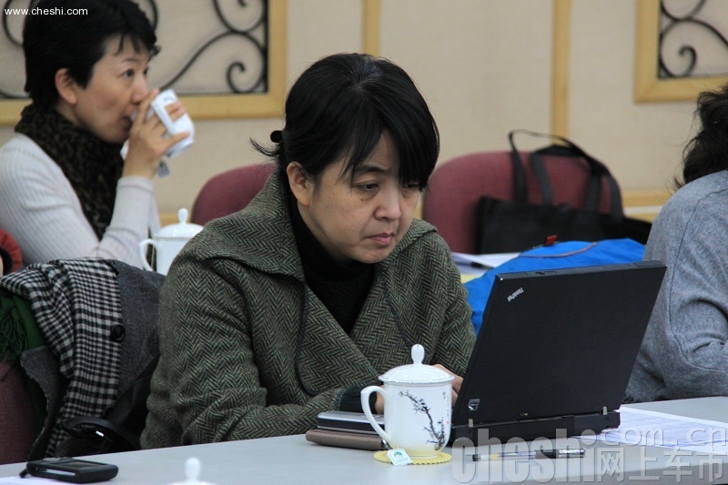 2010网上车市高峰论坛