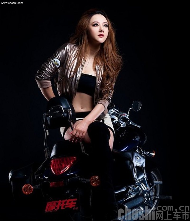 摩托美女
