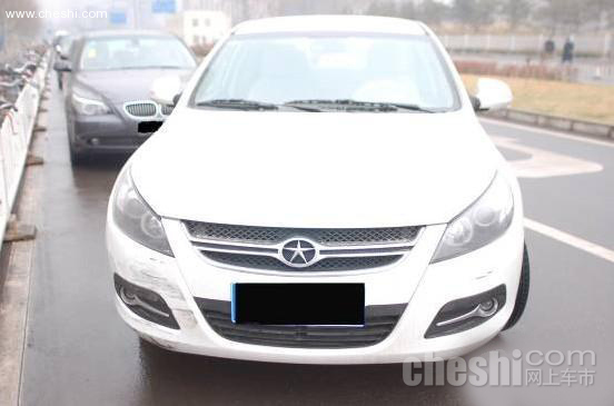 刮蹭引车主大战