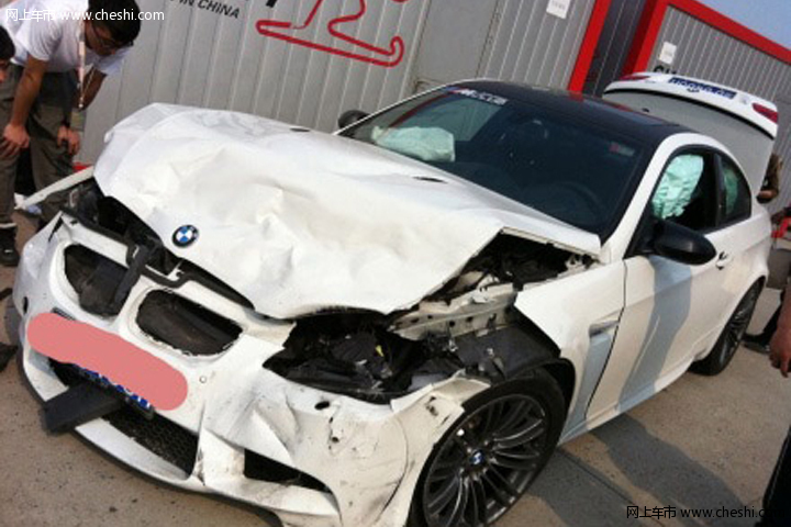 超跑嘉年华争相斗艳