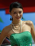 有人说她是大S替身，您觉得呢？无论像与不像，那一份青春靓丽同样令人心动