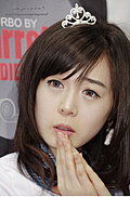 韩国可爱美女车模韩敏智