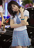 韩国可爱美女车模韩敏智
