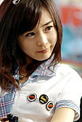 韩国可爱美女车模韩敏智