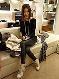 上海奔驰女-再爆“艳照” 很靓很清纯