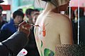 现在流行人体彩绘