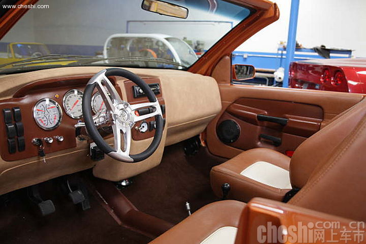 Python水陆两栖车
