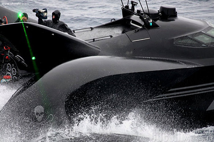 日本捕鲸船撞沉美国反捕鲸团体小船