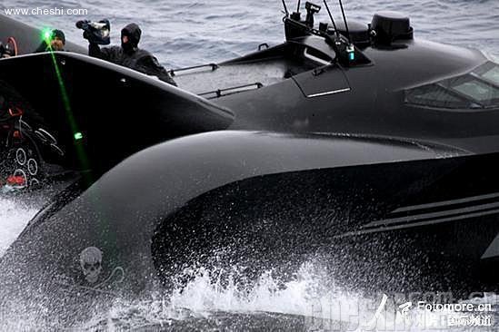 日本捕鲸船撞沉美国反捕鲸团体小船