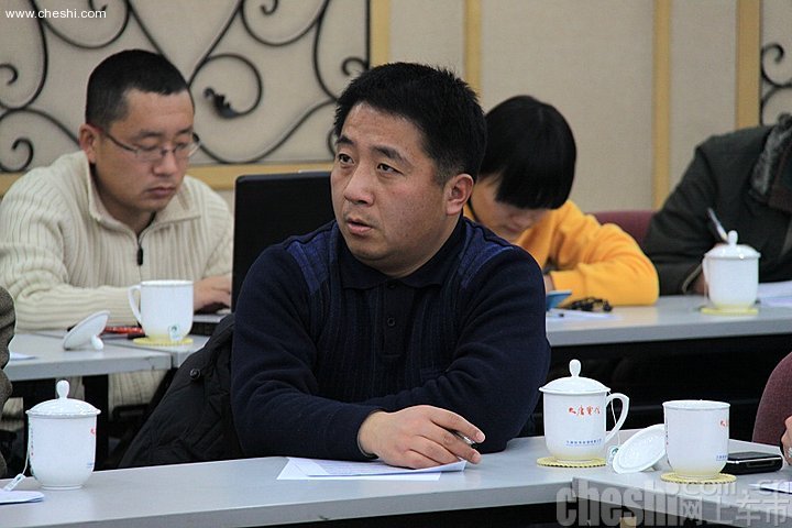 2010网上车市高峰论坛