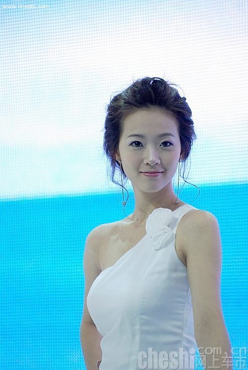 韩国可爱美女车模韩敏智