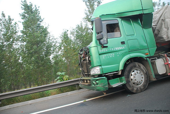 高速大车车祸
