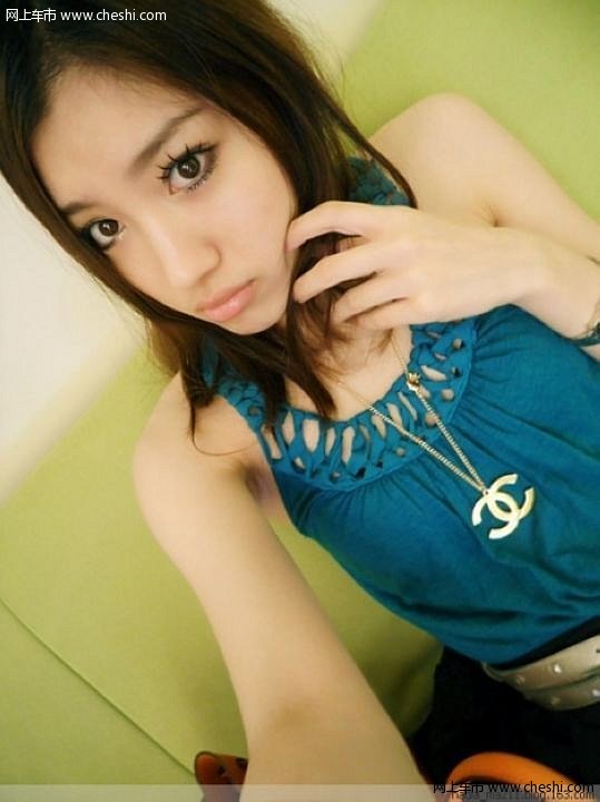 上海奔驰女-再爆“艳照” 很靓很清纯