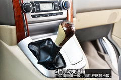 后排空间很强大 体验福田蒙派克9座MPV