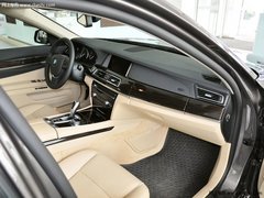 2013款宝马740现车热销 让利触底惊喜价