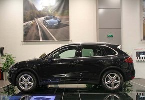 保時(shí)捷卡宴鉑金版天津現(xiàn)車 沖銷量薄利多銷