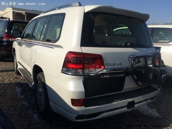 2016款酷路泽4000双油箱双备胎 猛上头条-图3