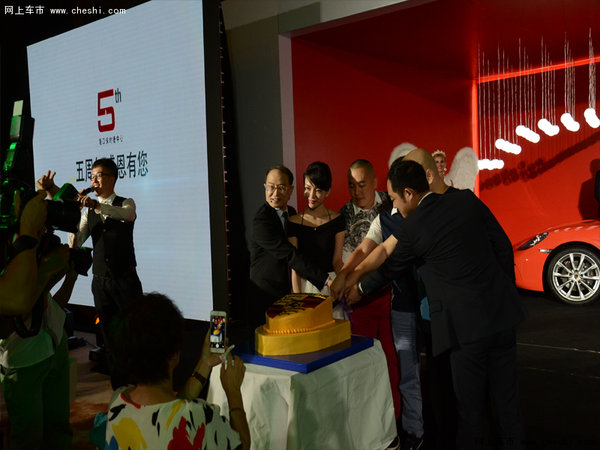 保时捷全新中置跑车718 Boxster登陆海南-图5