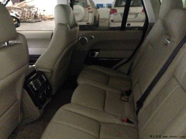 16款路虎揽胜行政3.0T 114.8万年前交车-图9