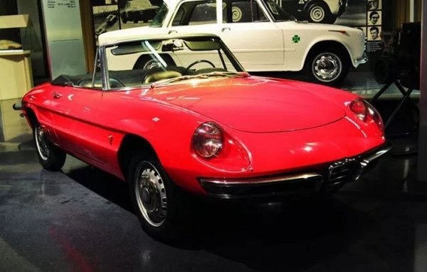 阿尔法罗密欧老爷车2017雁栖岛优雅大展