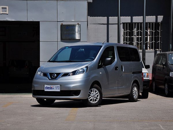 車型大全 日產 nv200 阜陽華洋店 鄭州日產nv200現優惠4000元