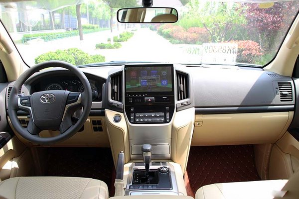 中东丰田酷路泽4000 V6陆巡59.5万秒杀价-图5