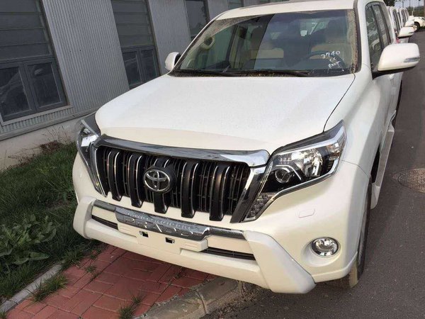中东版越野SUV神车 丰田霸道2700报价-图2