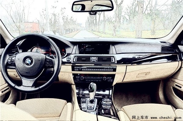 性格分裂者 深度试驾宝马535Li行政版-图6