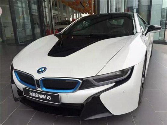 南宁粤宝创新BMW i8 试驾全城召集令！-图5