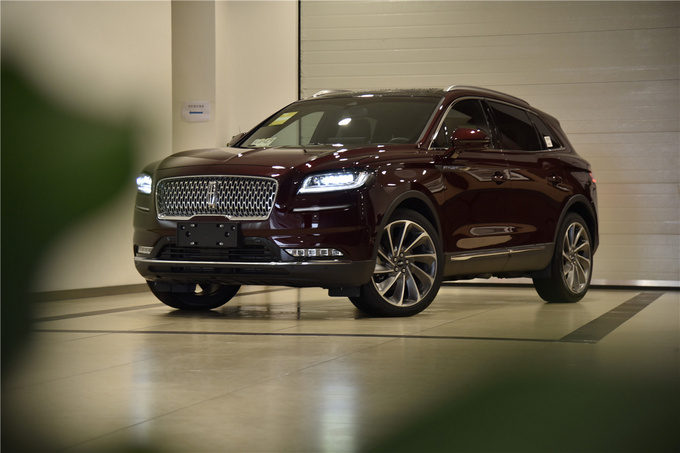 在使用逻辑上并不符合国人习惯,在这一点上林肯航海家则显得更有诚意