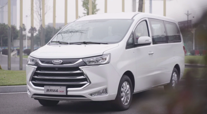 龙年辞旧岁2024年的江淮瑞风为创业者打call